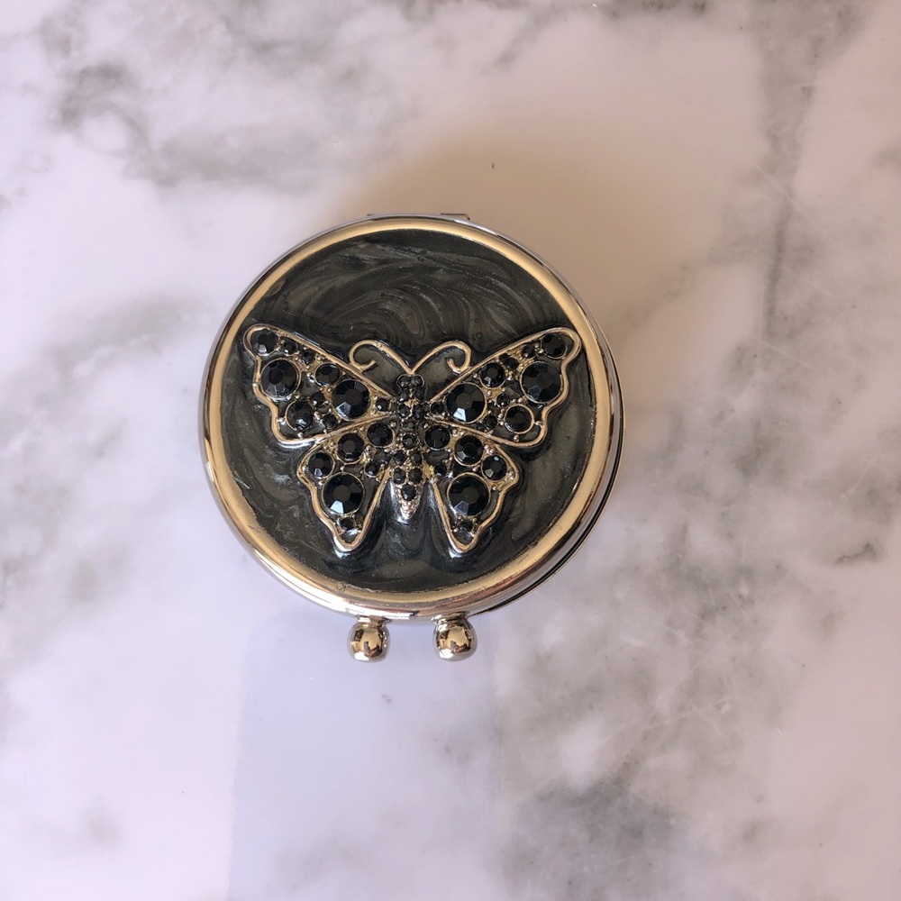 Pill box